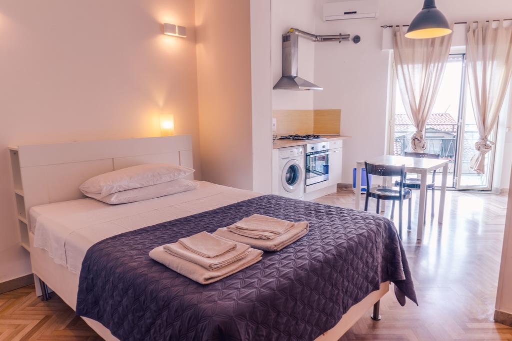 Solobed Apartment Reggio Calabria Bagian luar foto