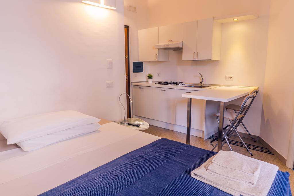 Solobed Apartment Reggio Calabria Bagian luar foto